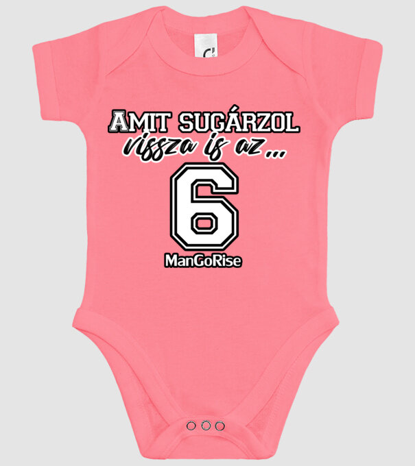  minta rózsaszín pólón